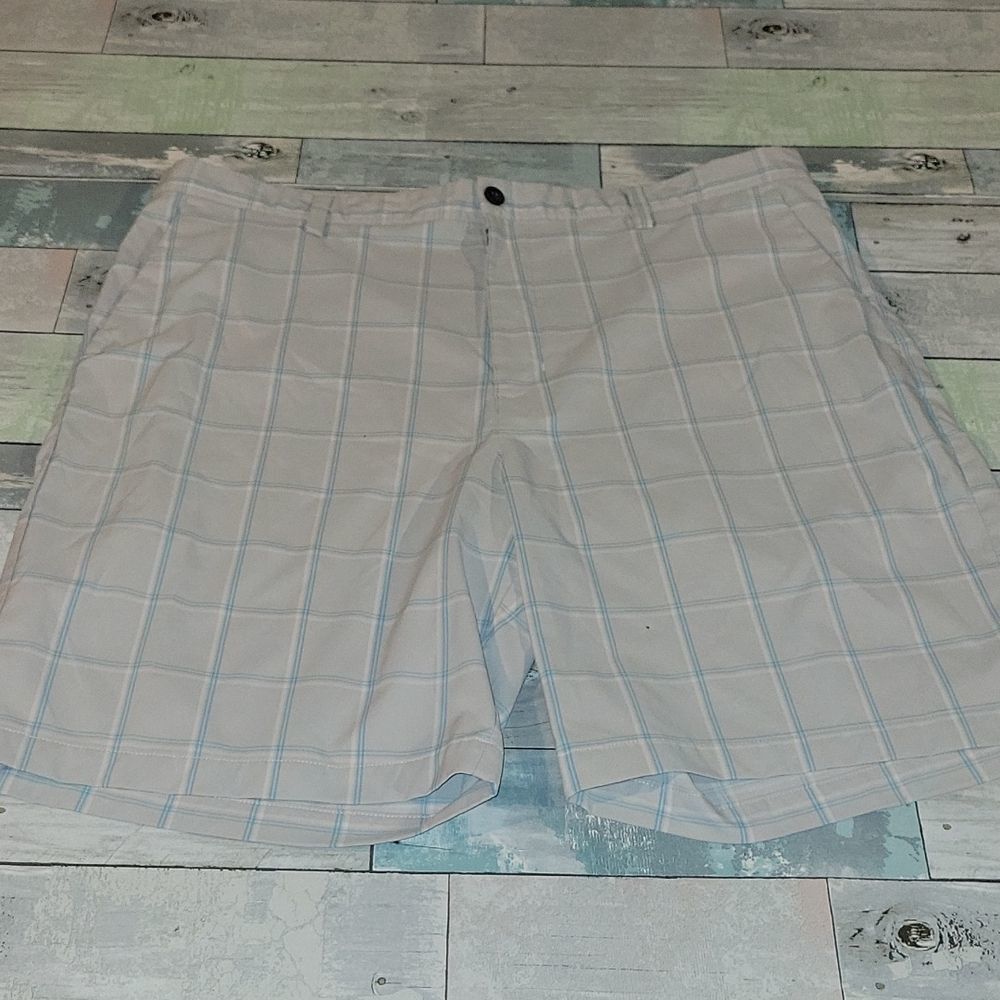 Chaps Plaid Brand Shorts size 40